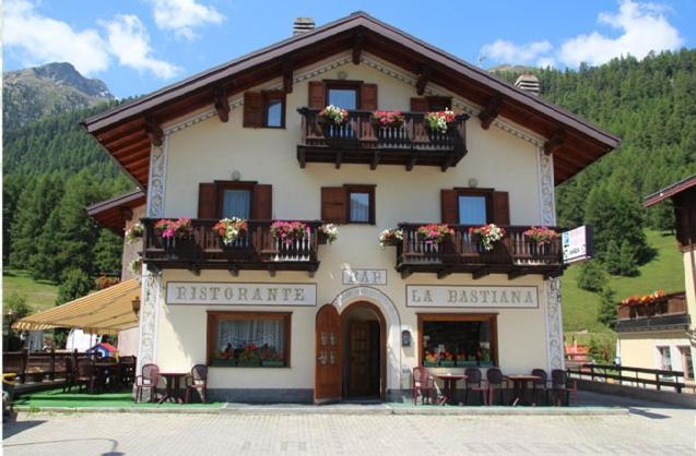 La Bastiana Apartments Livigno Extérieur photo